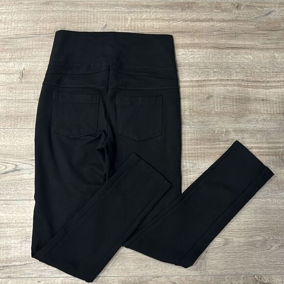 Maternity thyme pants size small - Picture 1 of 6